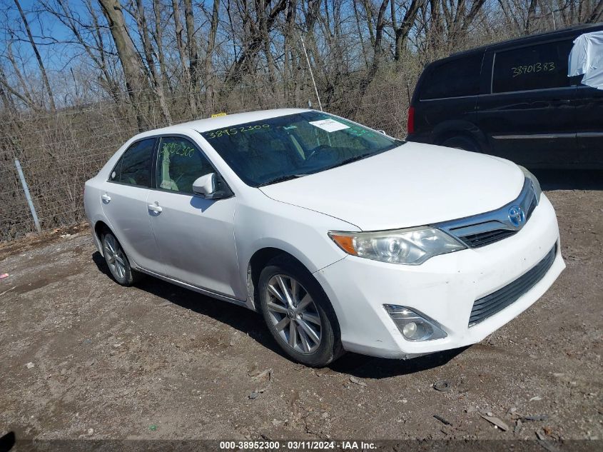 2014 TOYOTA CAMRY HYBRID XLE