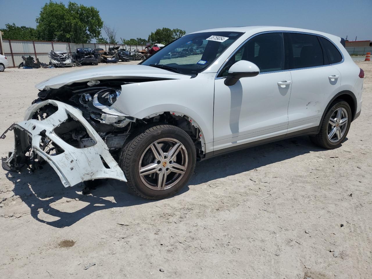 2016 PORSCHE CAYENNE