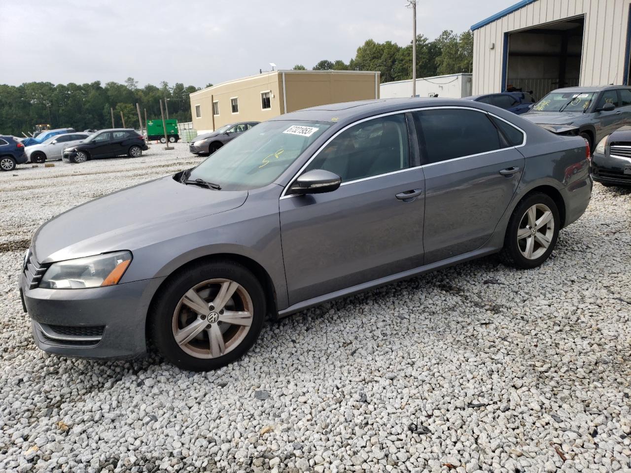 2012 VOLKSWAGEN PASSAT SE