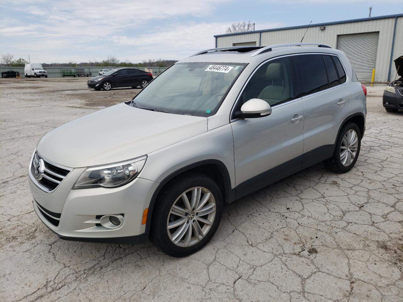 2011 VOLKSWAGEN TIGUAN S