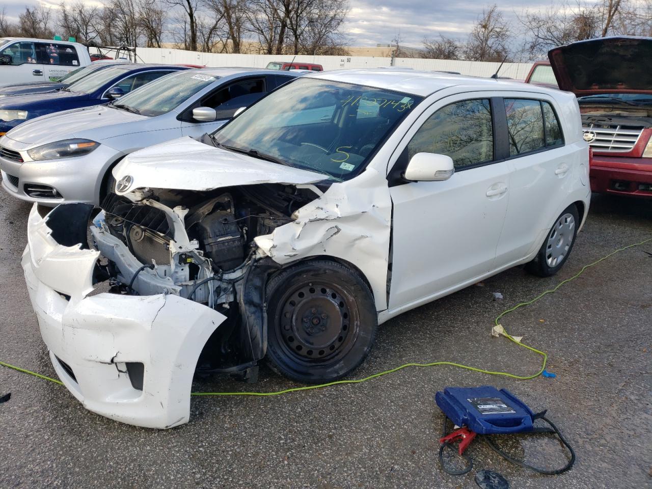 2014 TOYOTA SCION XD