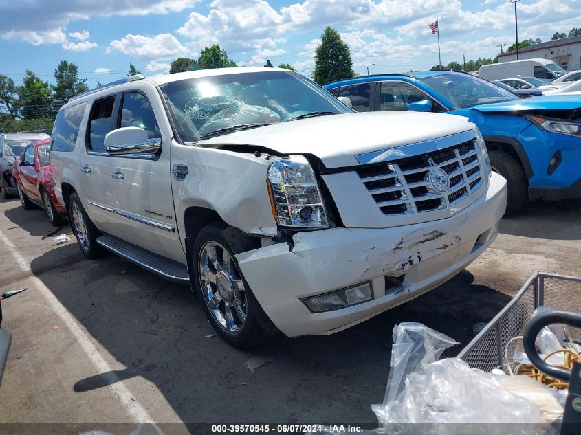 2011 CADILLAC ESCALADE ESV LUXURY