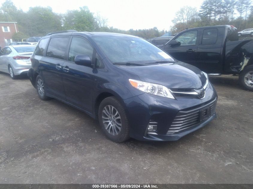 2020 TOYOTA SIENNA XLE