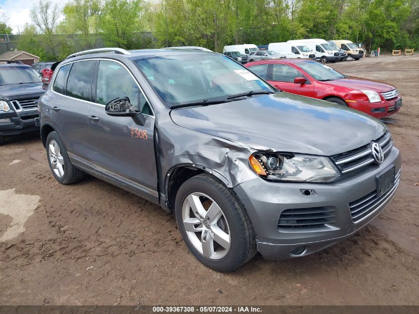 2012 VOLKSWAGEN TOUAREG VR6 LUX