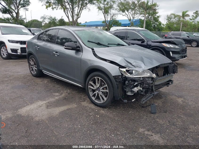 2016 VOLVO S60 CROSS COUNTRY T5 PLATINUM