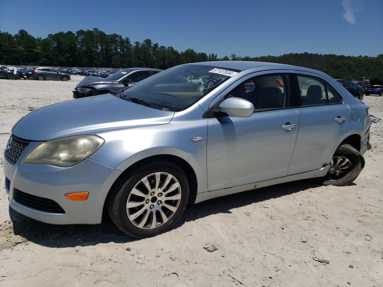 2010 SUZUKI KIZASHI SE