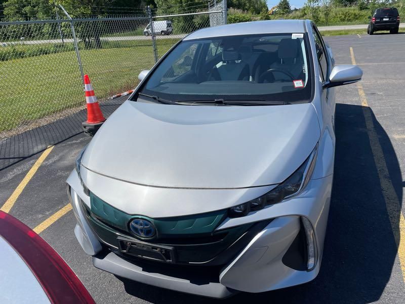 2017 TOYOTA PRIUS PRIME