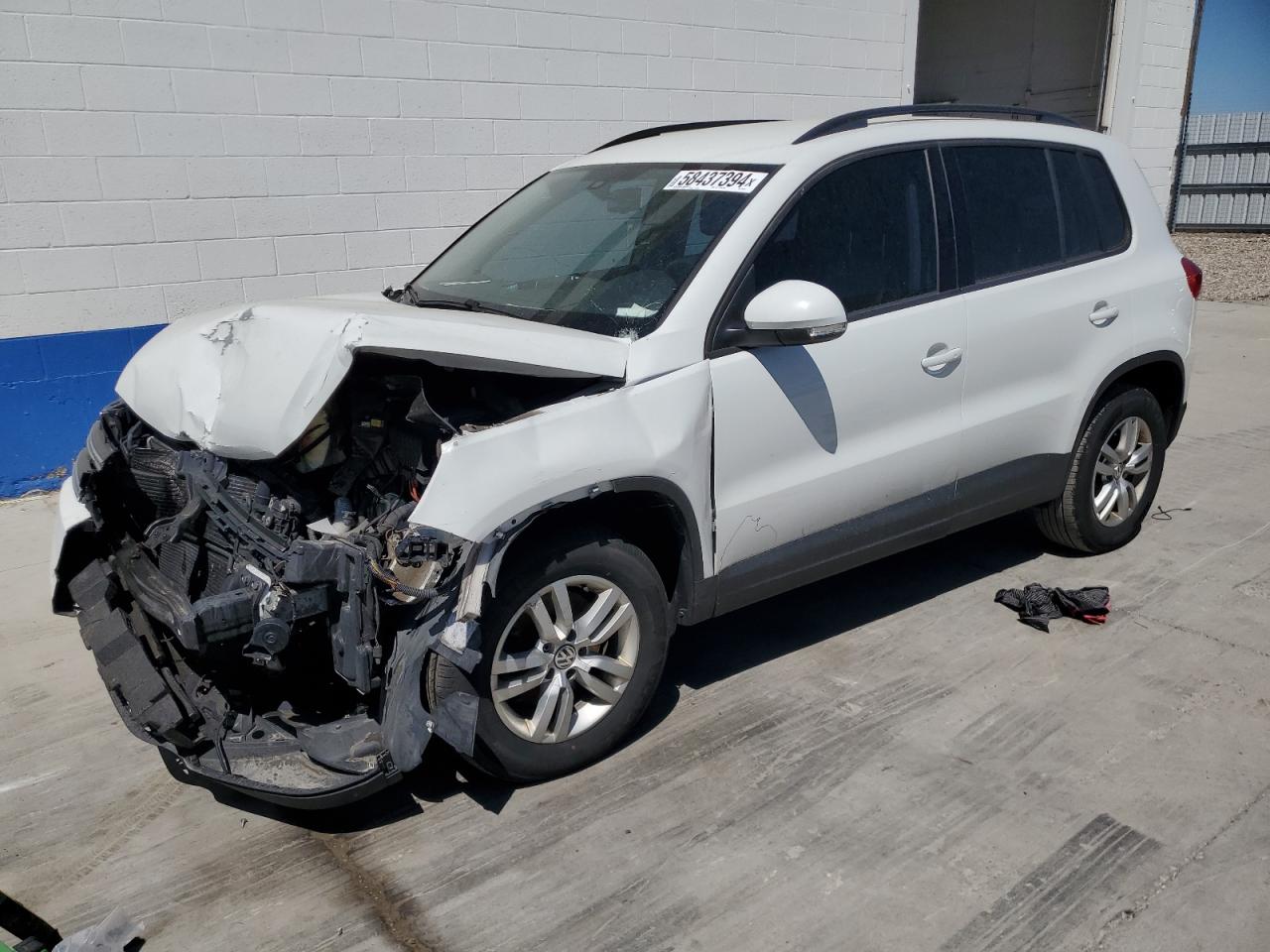 2016 VOLKSWAGEN TIGUAN S