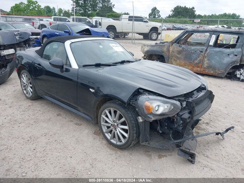 2017 FIAT 124 SPIDER LUSSO