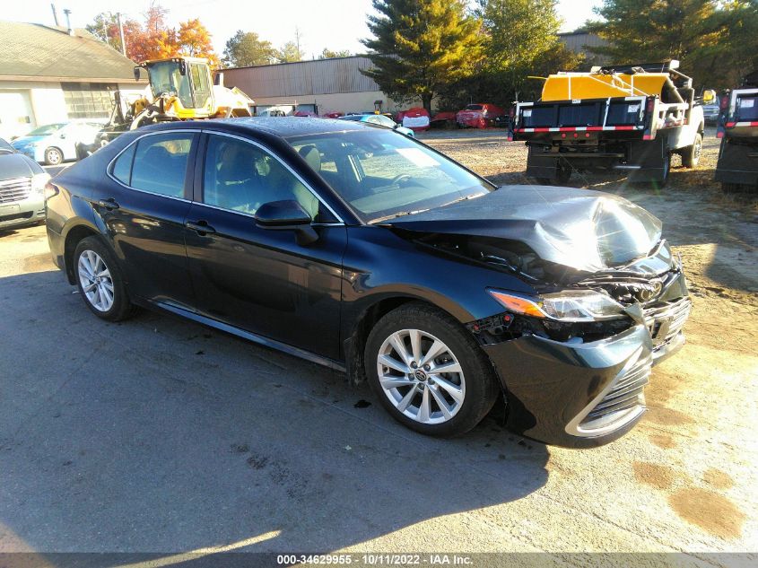 2021 TOYOTA CAMRY LE AWD