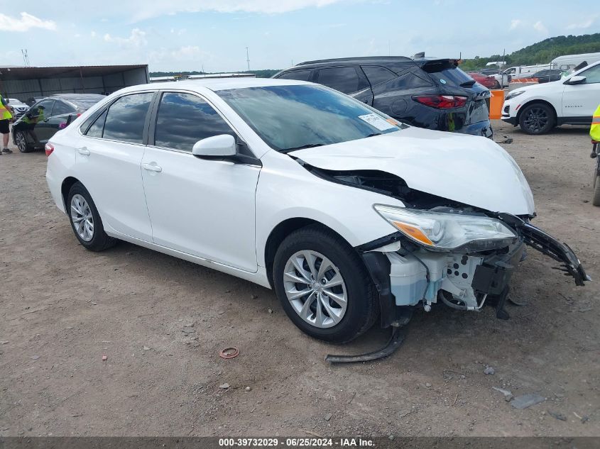 2015 TOYOTA CAMRY LE