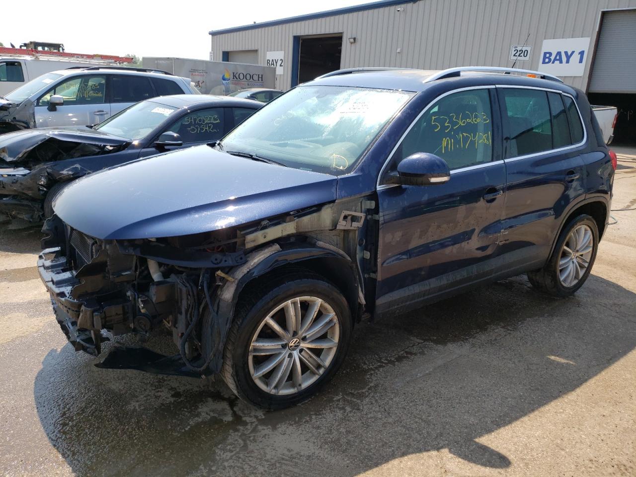 2011 VOLKSWAGEN TIGUAN S