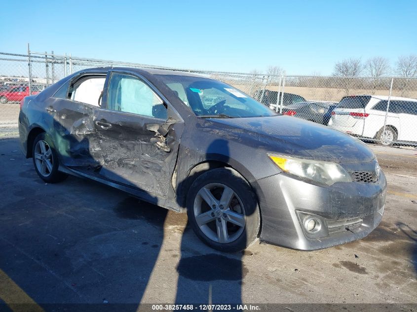 2012 TOYOTA CAMRY SE