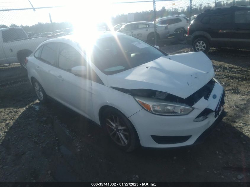 2015 FORD FOCUS SE