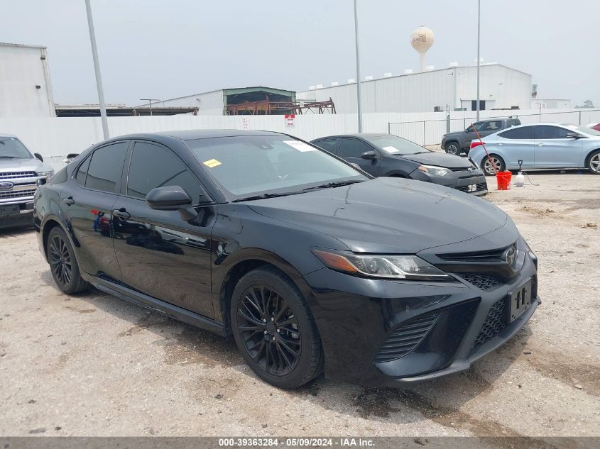 2020 TOYOTA CAMRY SE