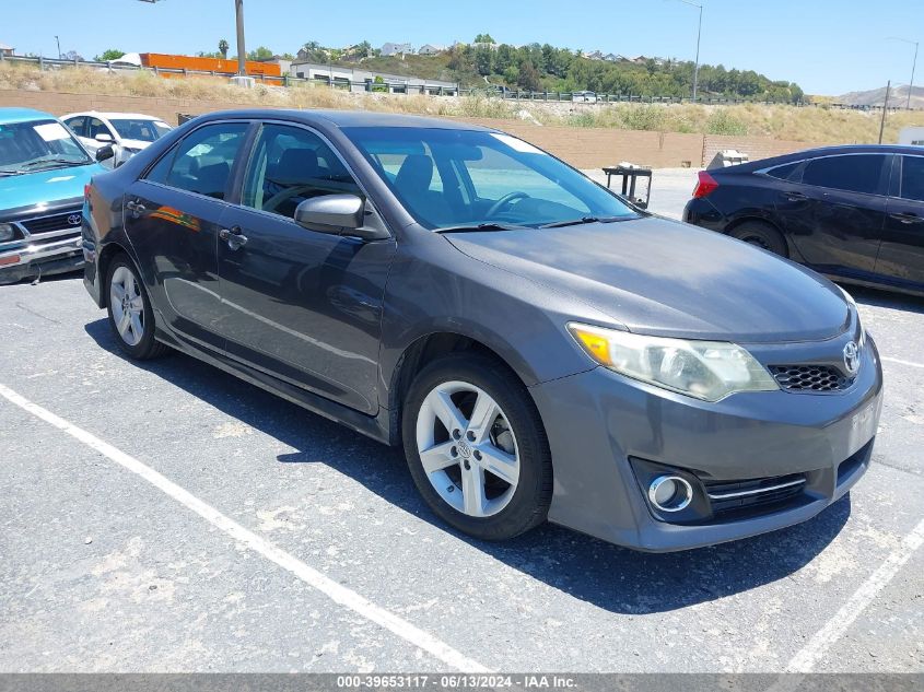 2014 TOYOTA CAMRY SE