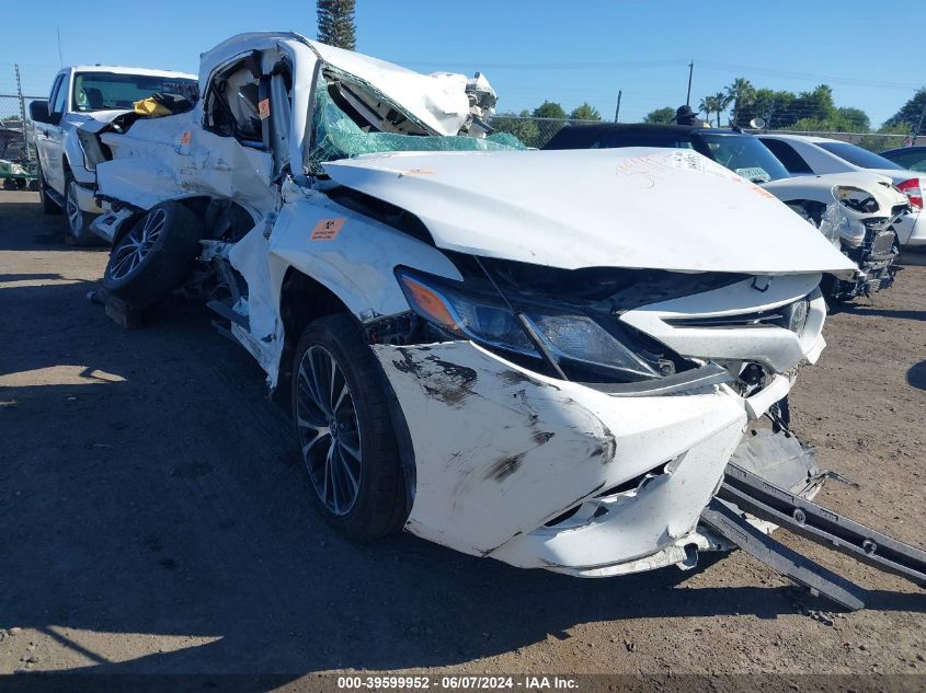 2020 TOYOTA CAMRY SE/SE NIGHT SHADE