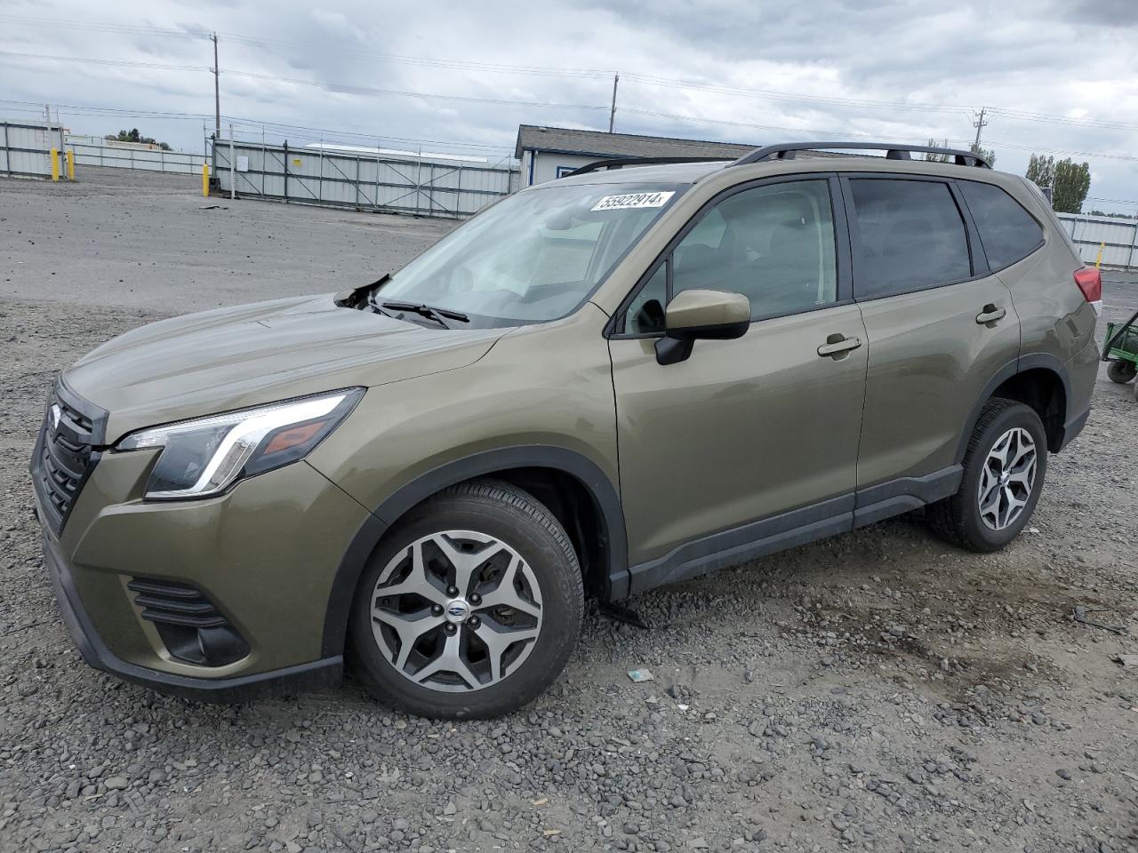 2022 SUBARU FORESTER PREMIUM