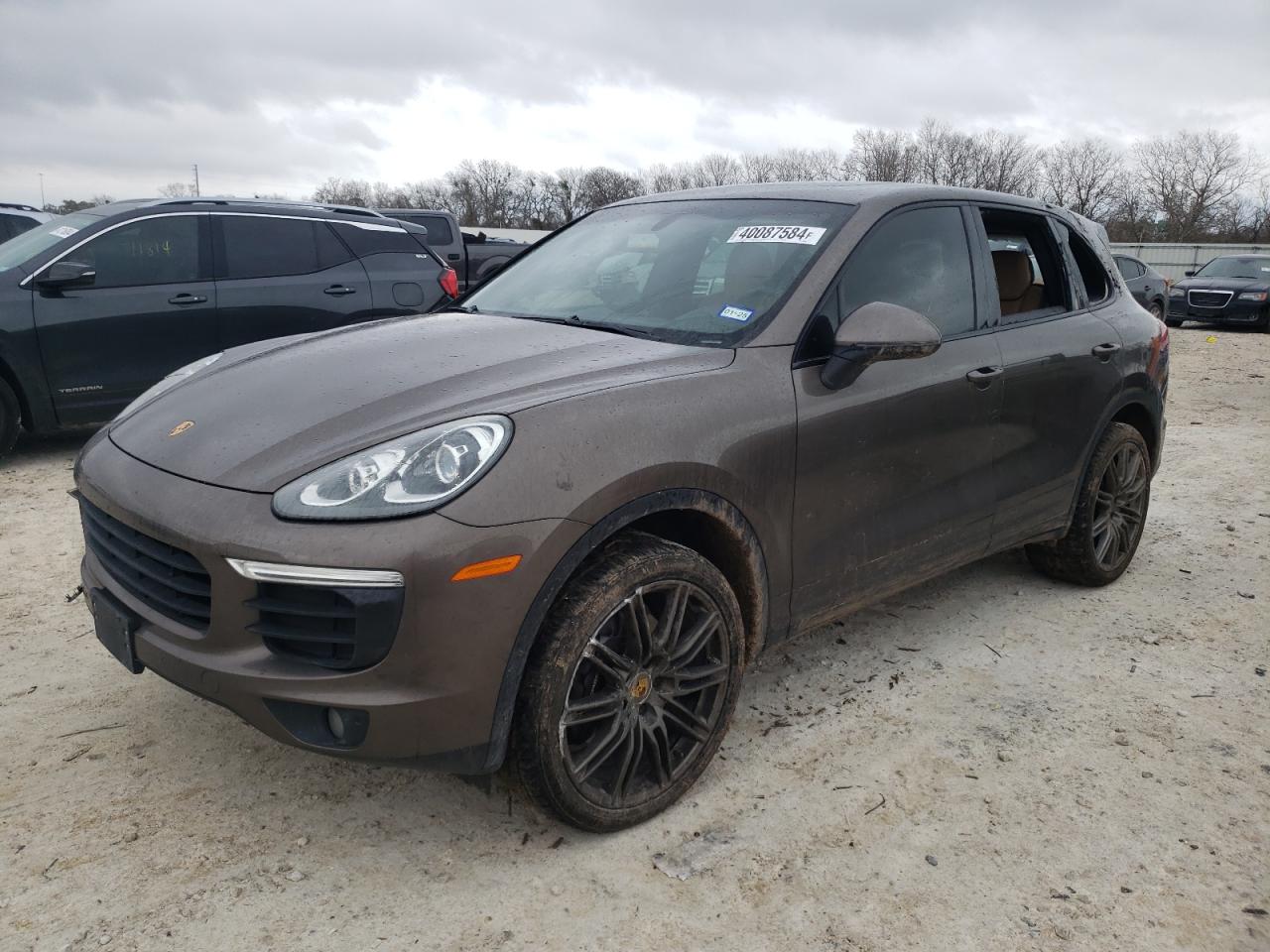 2016 PORSCHE CAYENNE