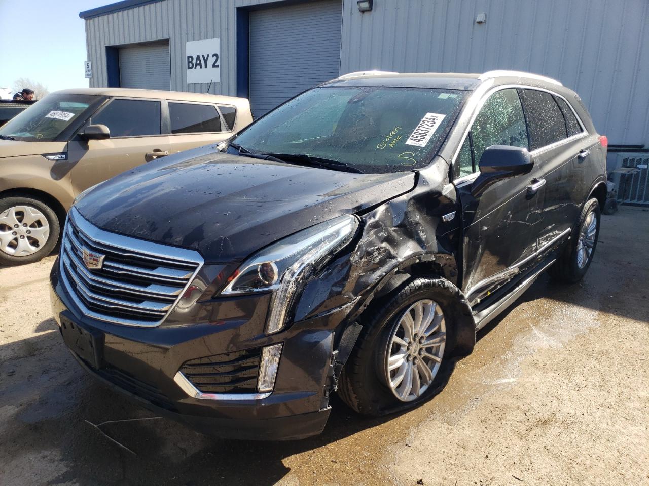 2017 CADILLAC XT5