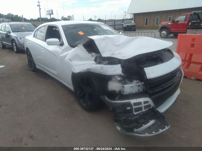 2015 DODGE CHARGER SXT