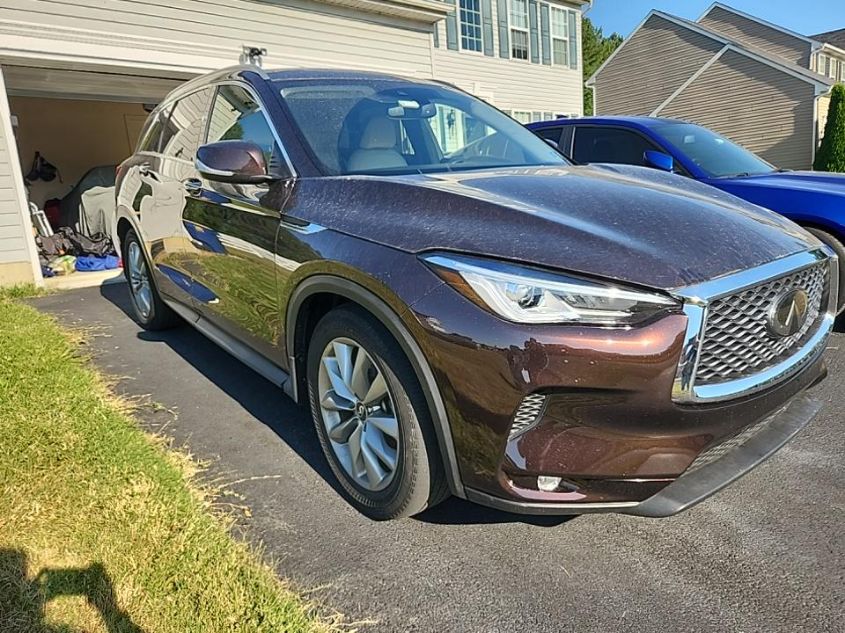 2021 INFINITI QX50 LUXE