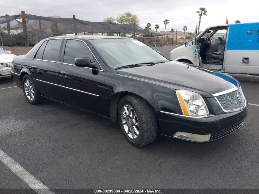 2010 CADILLAC DTS LUXURY COLLECTION