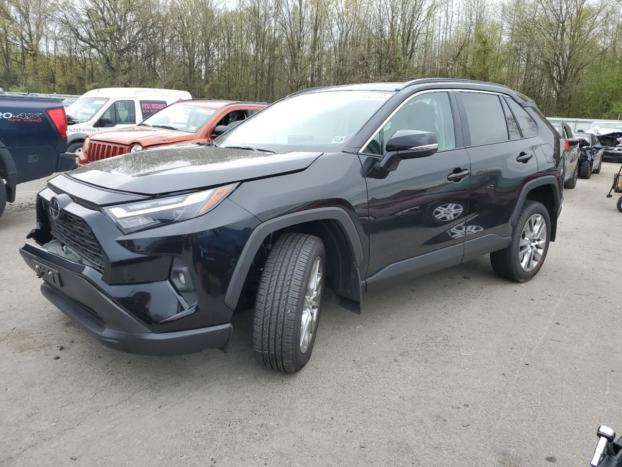 2024 TOYOTA RAV4 XLE PREMIUM