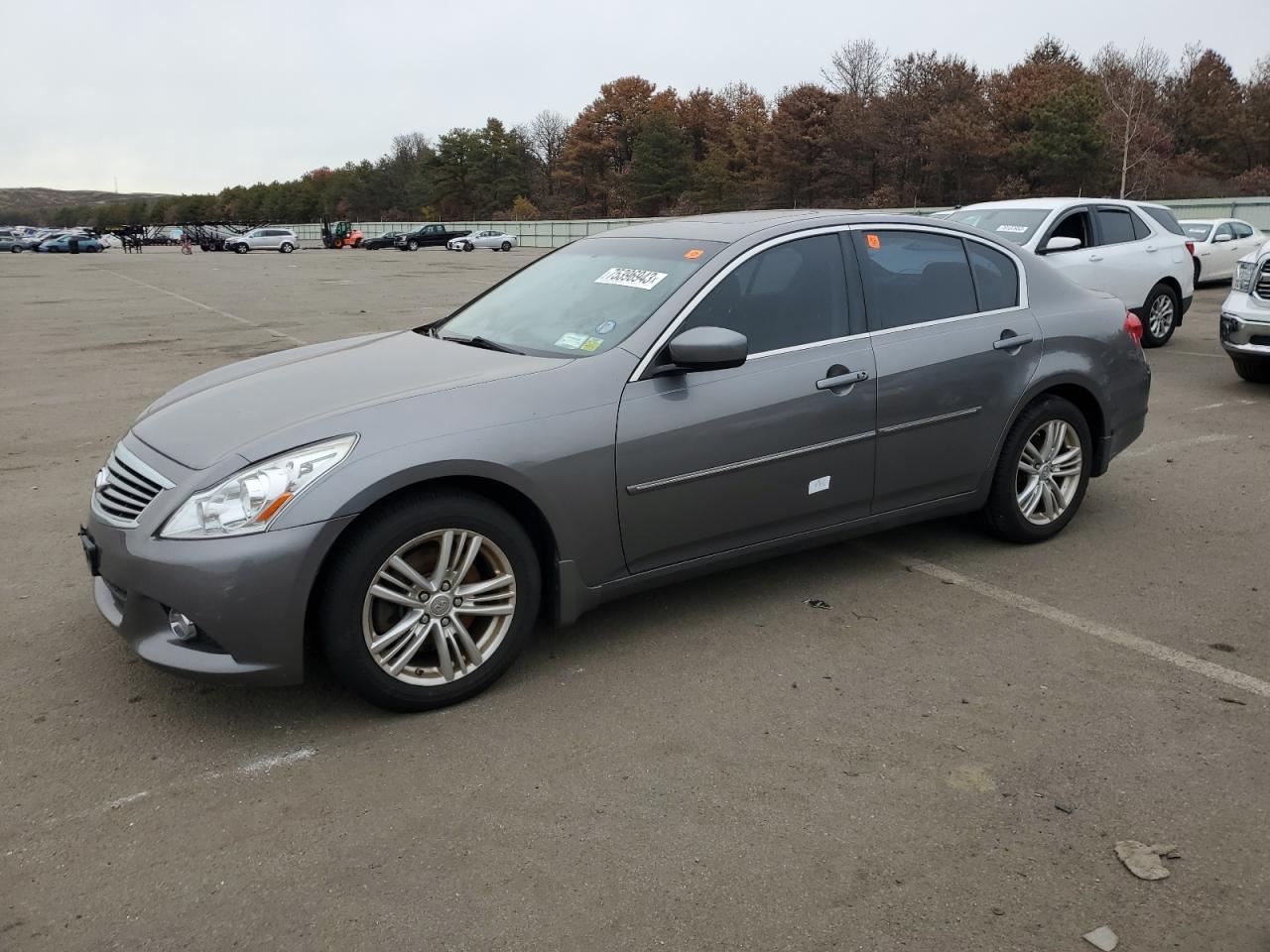 2013 INFINITI G37