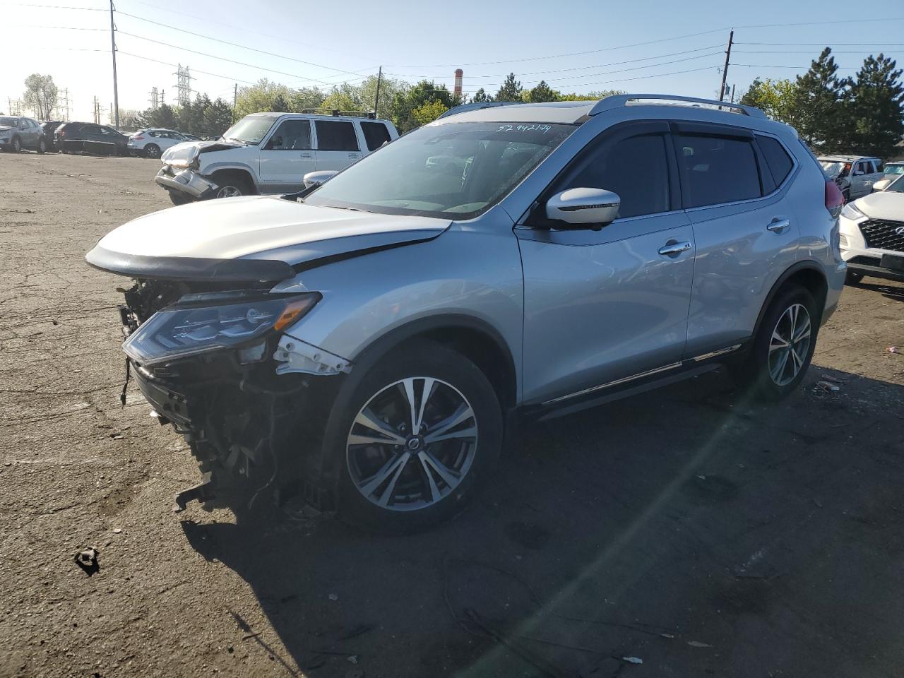 2017 NISSAN ROGUE SV