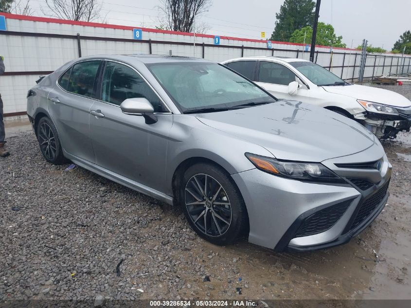 2022 TOYOTA CAMRY SE HYBRID