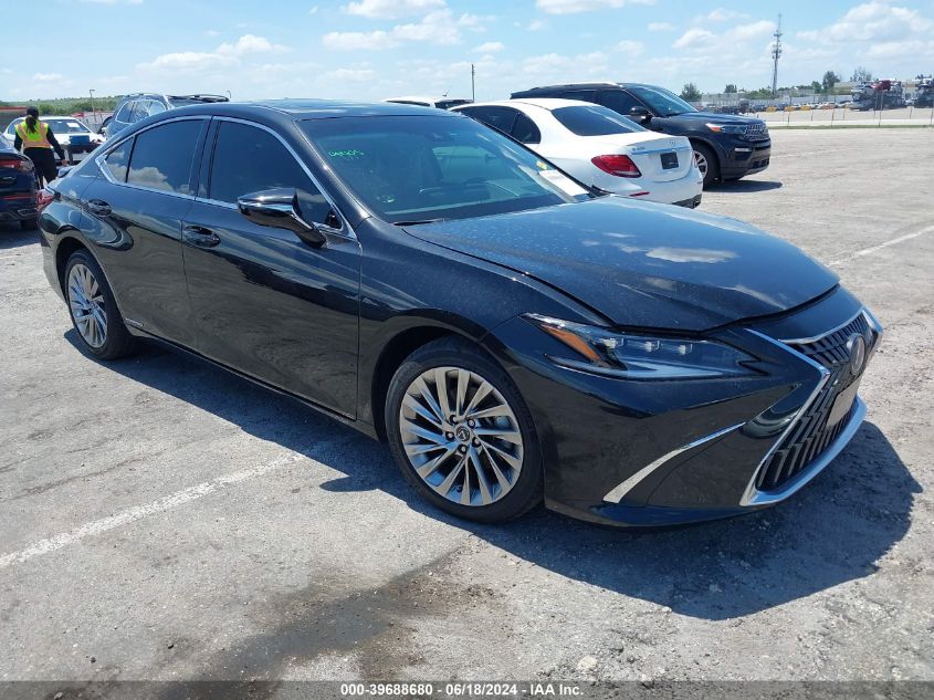 2022 LEXUS ES 300H ULTRA LUXURY