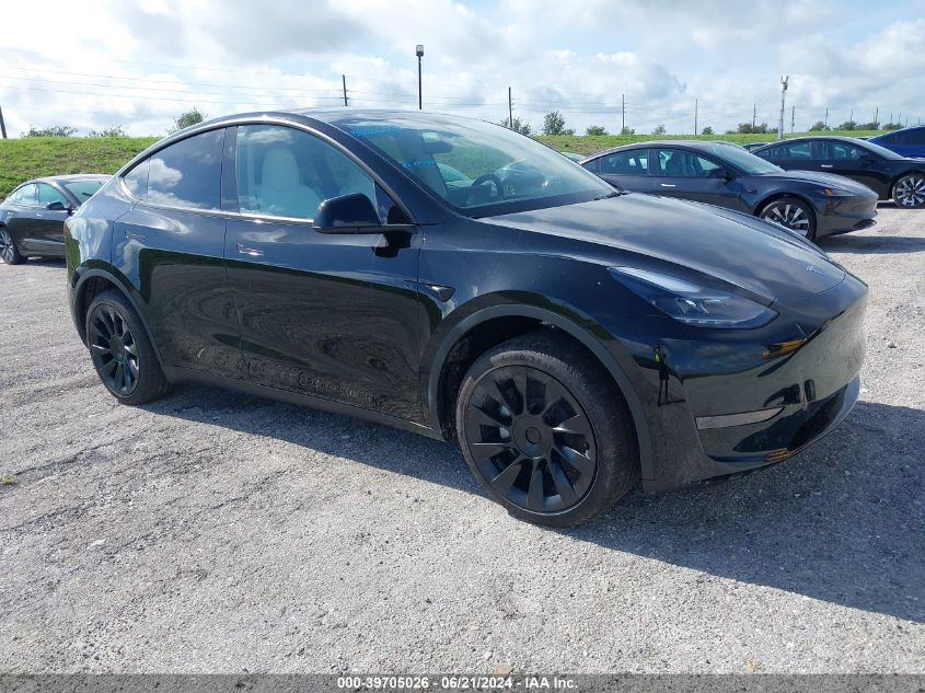 2024 TESLA MODEL Y LONG RANGE/RWD