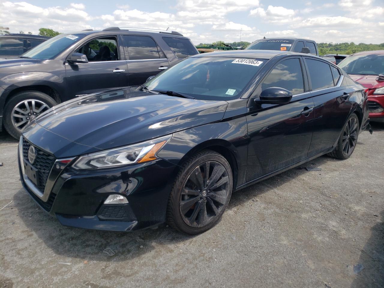 2019 NISSAN ALTIMA SR