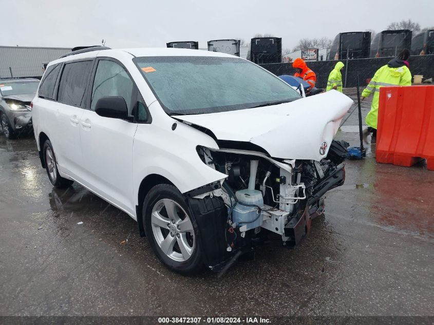 2014 TOYOTA SIENNA LE V6 8 PASSENGER