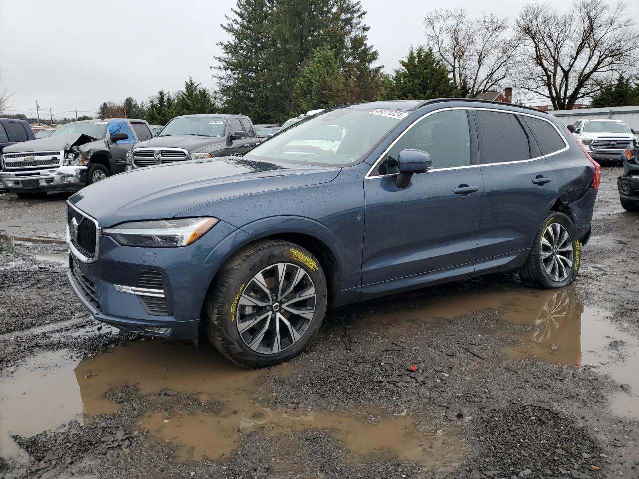 2023 VOLVO XC60 CORE