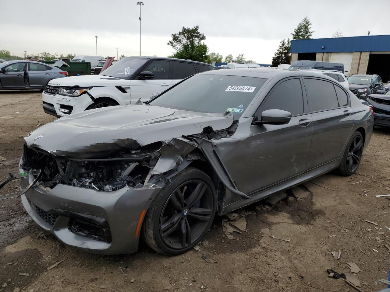 2016 BMW 750 XI