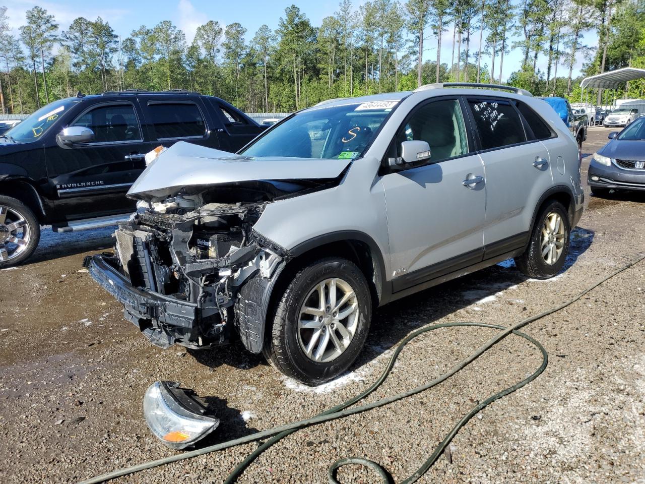 2015 KIA SORENTO LX