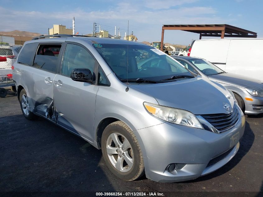 2014 TOYOTA SIENNA LE