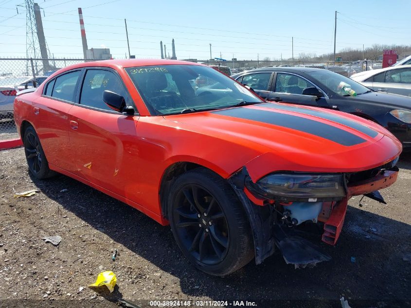 2017 DODGE CHARGER SXT RWD