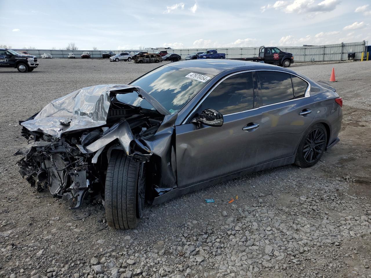 2015 INFINITI Q50 BASE