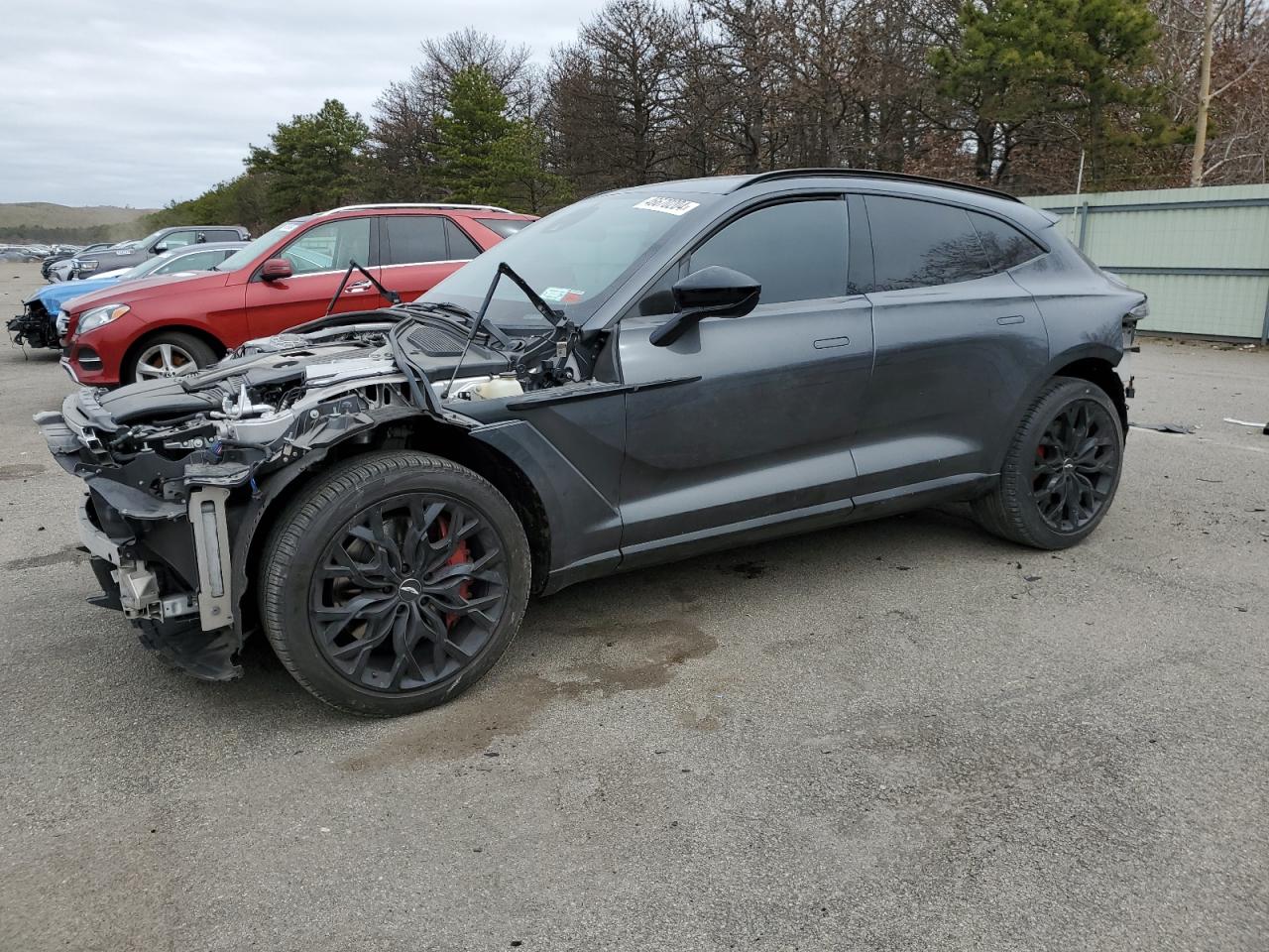 2021 ASTON MARTIN DBX