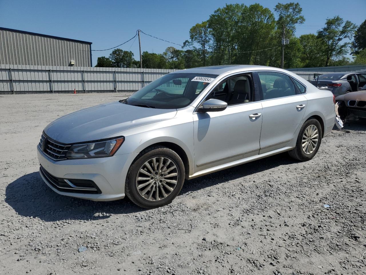 2017 VOLKSWAGEN PASSAT SE