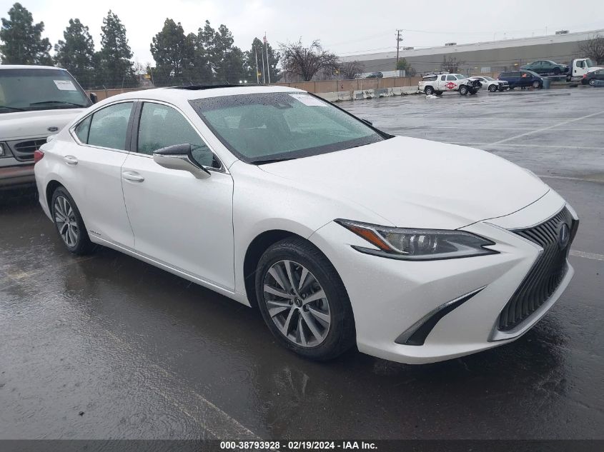 2021 LEXUS ES 300H