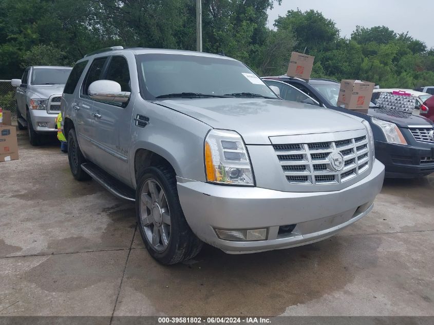 2013 CADILLAC ESCALADE LUXURY