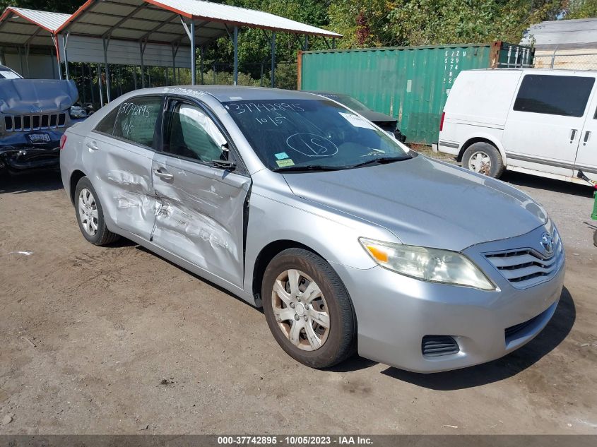 2010 TOYOTA CAMRY LE