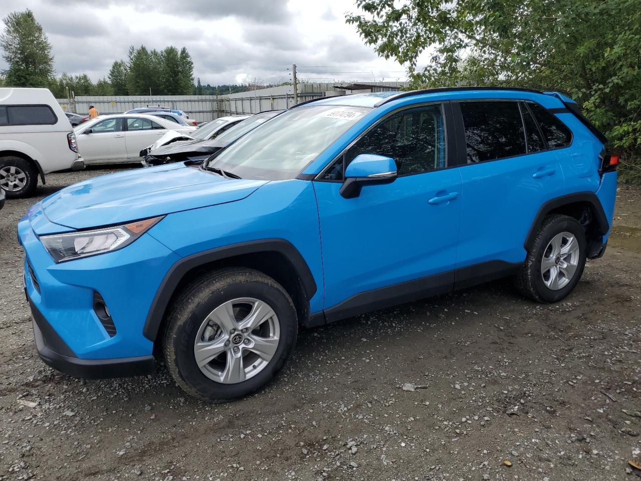 2021 TOYOTA RAV4 XLE