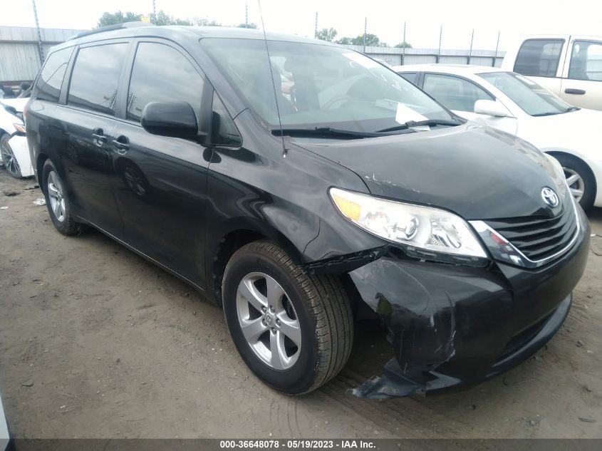 2013 TOYOTA SIENNA LE V6 8 PASSENGER