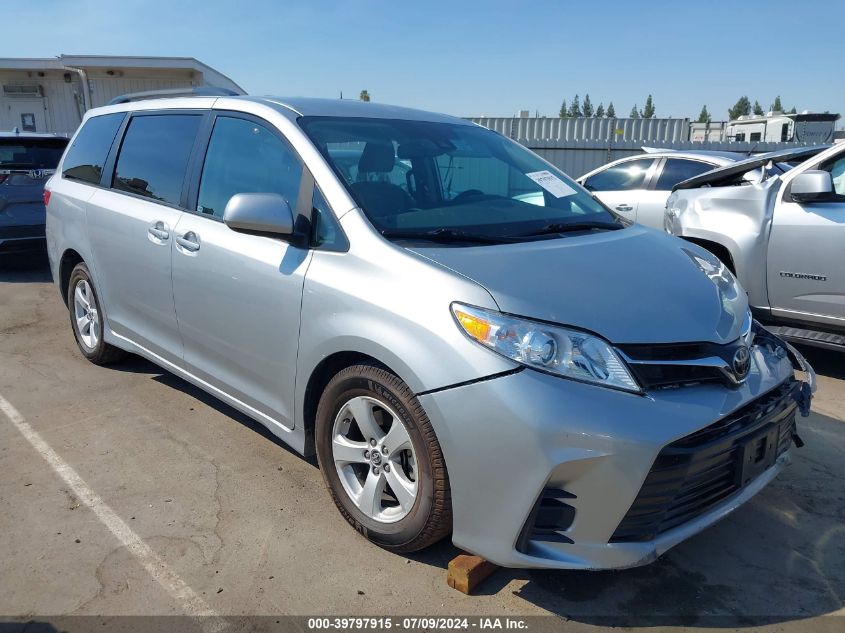 2020 TOYOTA SIENNA LE