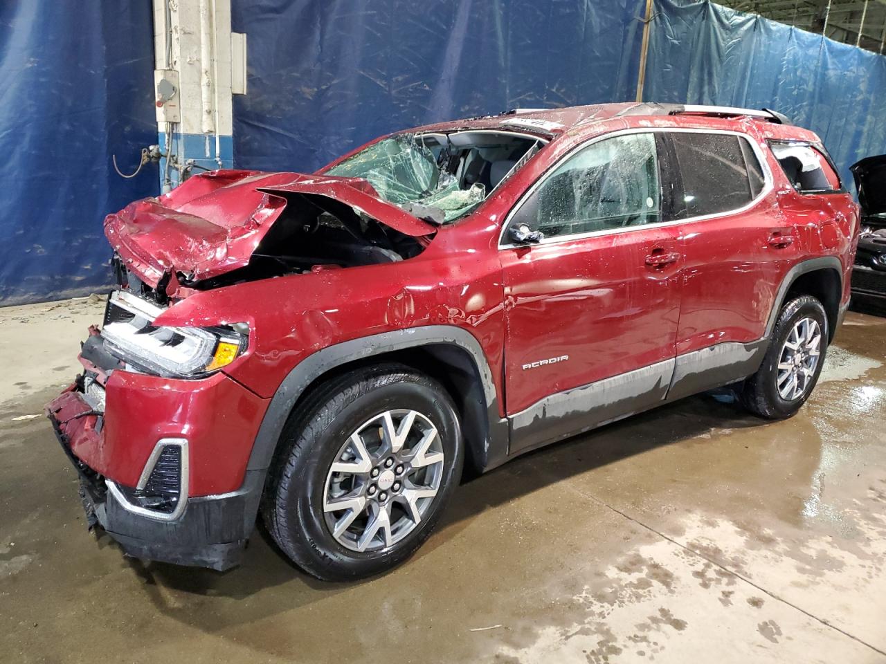 2023 GMC ACADIA SLT